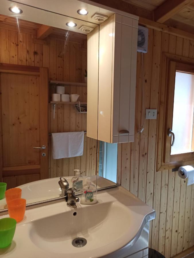 波尔莱扎Chalet Seaesta Comfort Lago Di Lugano别墅 外观 照片